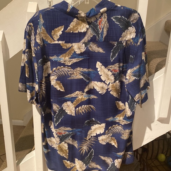 Windham point men’s colorful button down shirt with leaves and cars, large - Picture 3 of 4